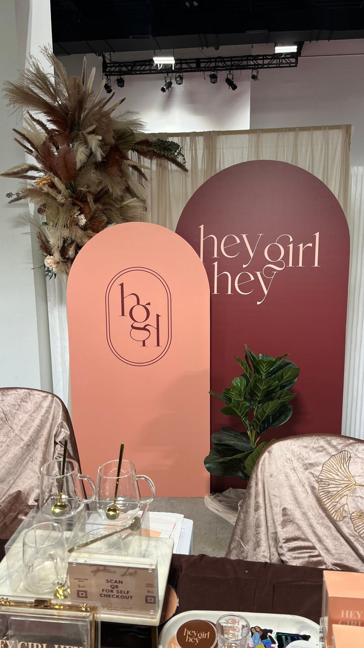 Standees/Cutouts Boards - Bolt Stickers